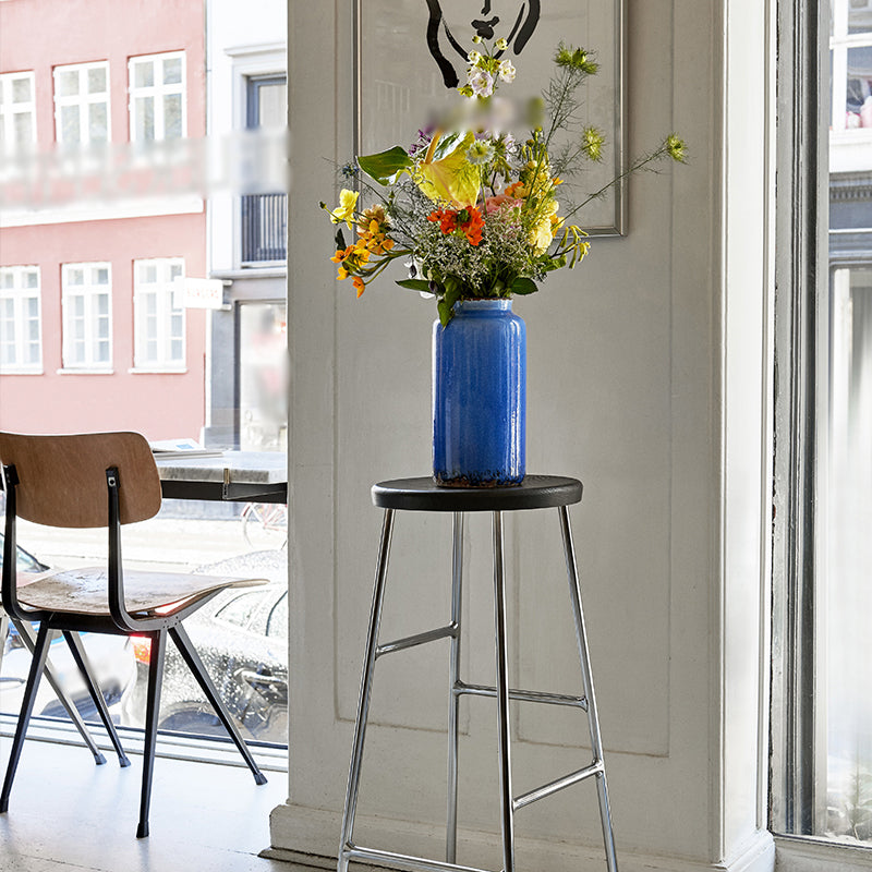 Modern Footrest Backless Barstool Matte Finish Oak Wood Coffee Shop Stool Clearhalo 'Bar Furniture' 'Bar Stools' 'bar_stools' 'furn' 'furn_bar_stools' 'Furniture' 'furniture_bar_stools' 'Kitchen & Dining Furniture' 4808101