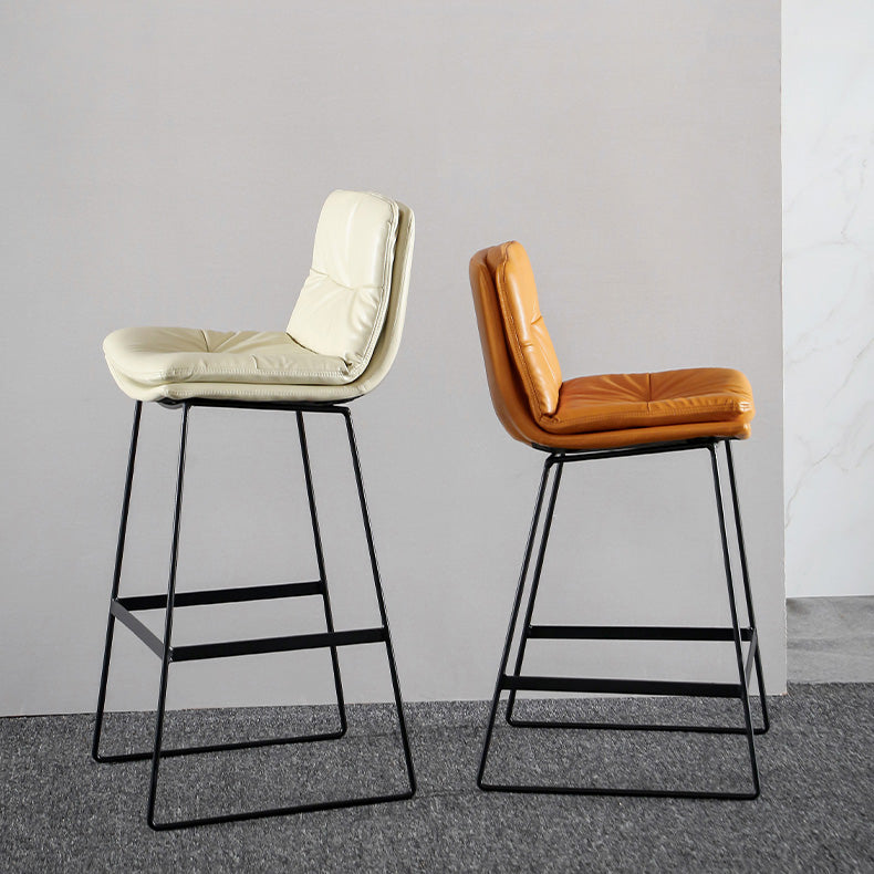 Modern Restaurant Leather Stool Matte Finish Footrest Low Back Barstool Clearhalo 'Bar Furniture' 'Bar Stools' 'bar_stools' 'furn' 'furn_bar_stools' 'Furniture' 'furniture_bar_stools' 'Kitchen & Dining Furniture' 4817057