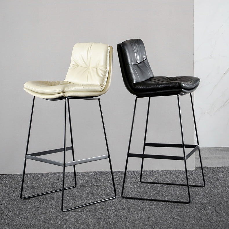 Modern Restaurant Leather Stool Matte Finish Footrest Low Back Barstool Clearhalo 'Bar Furniture' 'Bar Stools' 'bar_stools' 'furn' 'furn_bar_stools' 'Furniture' 'furniture_bar_stools' 'Kitchen & Dining Furniture' 4817062