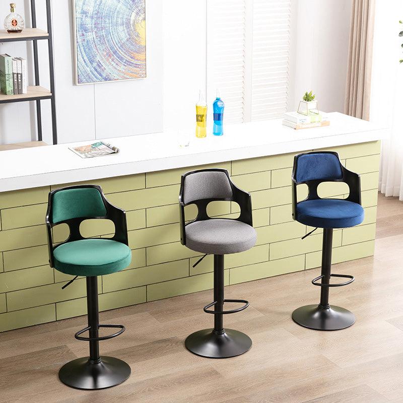 Modern Adjustable Swivel Barstool Matte Finish Footrest Stool Clearhalo 'Bar Furniture' 'Bar Stools' 'bar_stools' 'furn' 'furn_bar_stools' 'Furniture' 'furniture_bar_stools' 'Kitchen & Dining Furniture' 4817116