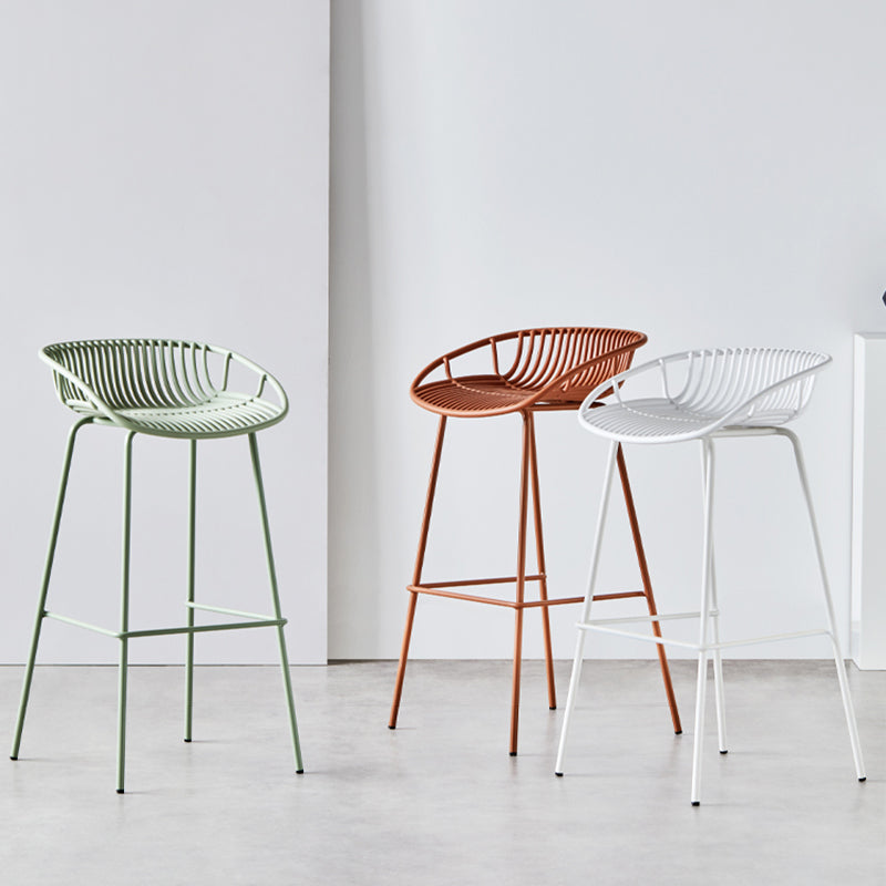 Contemporary Metal Bar Stool Bucket Counter Bar Stool with Metal Legs Clearhalo 'Bar Furniture' 'Bar Stools' 'bar_stools' 'furn' 'furn_bar_stools' 'Furniture' 'furniture_bar_stools' 'Kitchen & Dining Furniture' 4830304