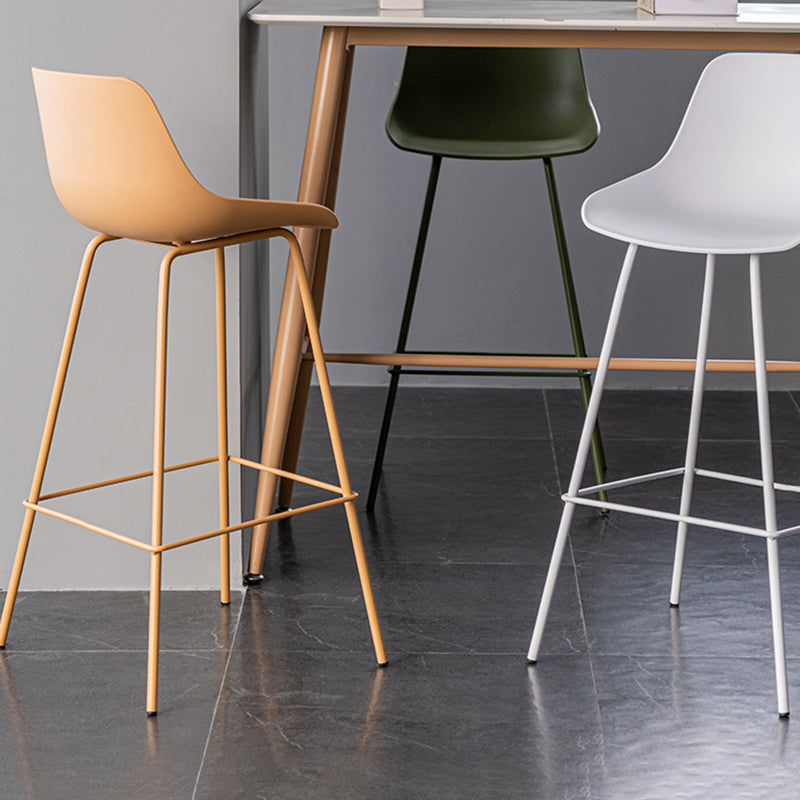 Contemporary Style Bar-stool Plastic Counter Bar Stool for Kitchen Bar with Metal Legs Clearhalo 'Bar Furniture' 'Bar Stools' 'bar_stools' 'furn' 'furn_bar_stools' 'Furniture' 'furniture_bar_stools' 'Kitchen & Dining Furniture' 4850386