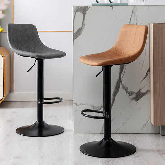 Industrial Bar and Counter Stool Low Back Stool with Pedestal Base in Black Clearhalo 'Bar Furniture' 'Bar Stools' 'bar_stools' 'furn' 'furn_bar_stools' 'Furniture' 'furniture_bar_stools' 'Kitchen & Dining Furniture' 4850822