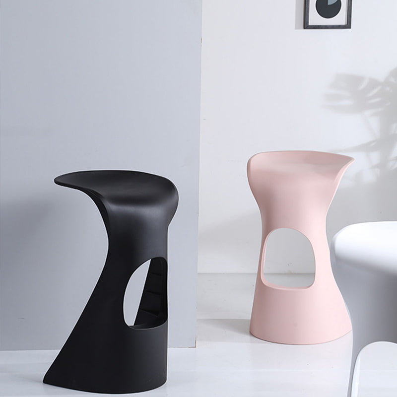 Scandinavian Plastic Barstools for Home Backless Stools with Plastic Base Clearhalo 'Bar Furniture' 'Bar Stools' 'bar_stools' 'furn' 'furn_bar_stools' 'Furniture' 'furniture_bar_stools' 'Kitchen & Dining Furniture' 4851150