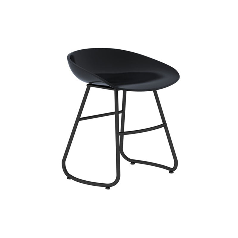 Modern Matte Finish Iron Bar Stool Footrest Milk Tea Shop Stool Black 1 Piece Short Stool(18"H) Clearhalo 'Bar Furniture' 'Bar Stools' 'bar_stools' 'furn' 'furn_bar_stools' 'Furniture' 'furniture_bar_stools' 'Kitchen & Dining Furniture' 4851429
