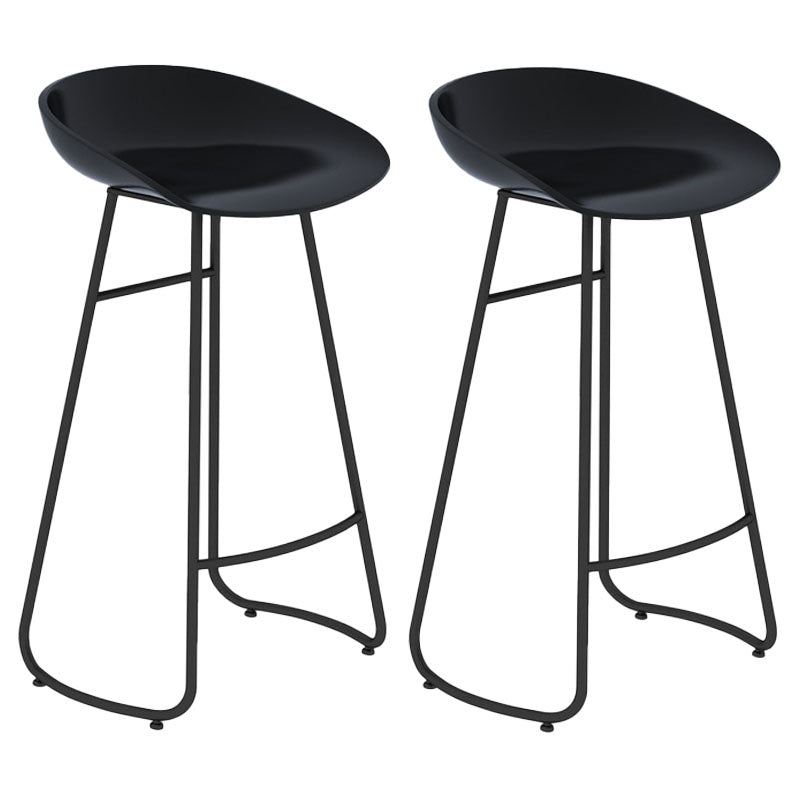 Modern Matte Finish Iron Bar Stool Footrest Milk Tea Shop Stool Black 2 Piece Set Bar Stool(30"H) Clearhalo 'Bar Furniture' 'Bar Stools' 'bar_stools' 'furn' 'furn_bar_stools' 'Furniture' 'furniture_bar_stools' 'Kitchen & Dining Furniture' 4851466