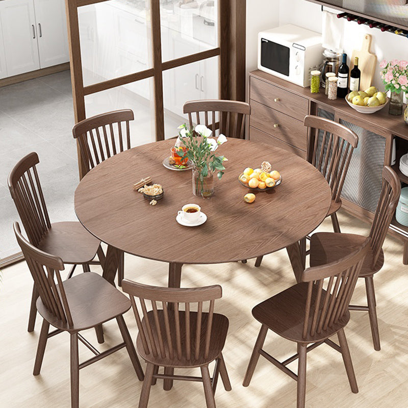 Solid Wood Dining Table Modern Brown 4 Legs Dining Table for Home Use 47.2"L x 47.2"W x 29.5"H Walnut Clearhalo 'Dining Tables & Seating' 'Dining Tables' 'dining_table' 'Furniture' 'furniture_dining_table' 'Kitchen & Dining Furniture' 'kitchen' 'kitchen_dining_table' 4853431