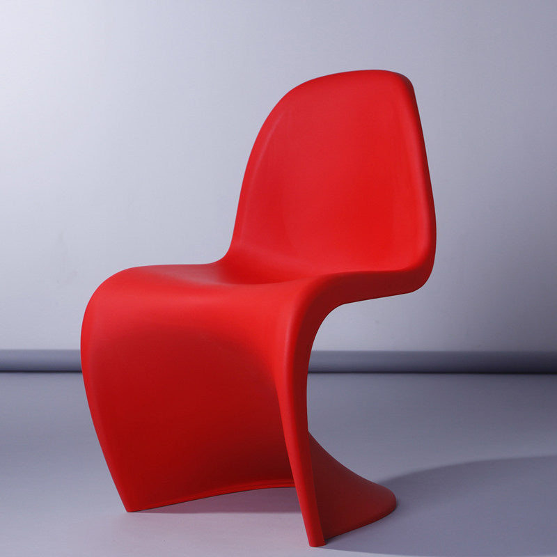 Nordic Style Chair Plastic Home Side Chair for Dining Room 19.6"x22.6"x33.4" Red 1 Piece Clearhalo 'Dining Chairs' 'Dining Tables & Seating' 'dining_chair' 'Furniture' 'furniture_dining_chair' 'Kitchen & Dining Furniture' 4854817