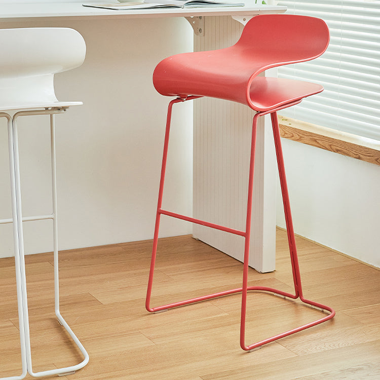 Scandinavian Restaurant Footrest Stool Matte Finish Plastic Bar Stool Clearhalo 'Bar Furniture' 'Bar Stools' 'bar_stools' 'furn' 'furn_bar_stools' 'Furniture' 'furniture_bar_stools' 'Kitchen & Dining Furniture' 4862585
