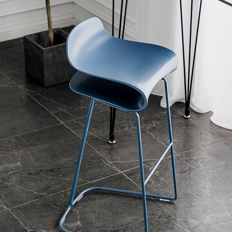 Modern Living Room Footrest Stool Matte Finish Plastic Barstool Clearhalo 'Bar Furniture' 'Bar Stools' 'bar_stools' 'furn' 'furn_bar_stools' 'Furniture' 'furniture_bar_stools' 'Kitchen & Dining Furniture' 4862778