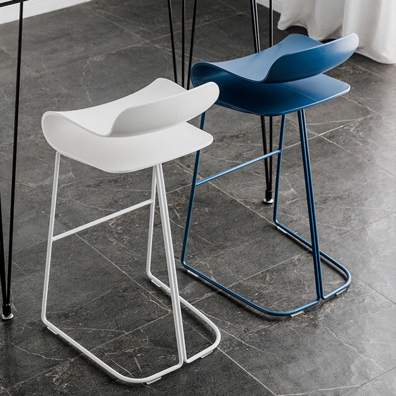 Modern Living Room Footrest Stool Matte Finish Plastic Barstool Clearhalo 'Bar Furniture' 'Bar Stools' 'bar_stools' 'furn' 'furn_bar_stools' 'Furniture' 'furniture_bar_stools' 'Kitchen & Dining Furniture' 4862785