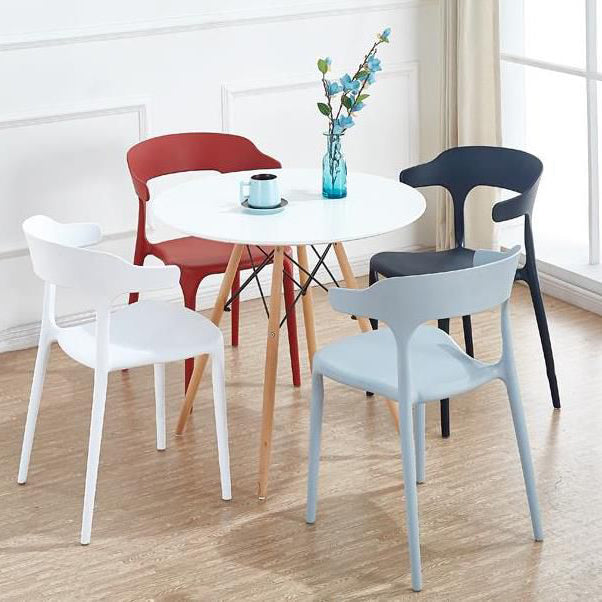 Contemporary Plastic Patio Dining Side Chair Open Back Stacking Side Chair Clearhalo 'Dining Chairs' 'Dining Tables & Seating' 'dining_chair' 'furn' 'furn_dining_chair' 'Furniture' 'furniture_dining_chair' 'Kitchen & Dining Furniture' 4863947