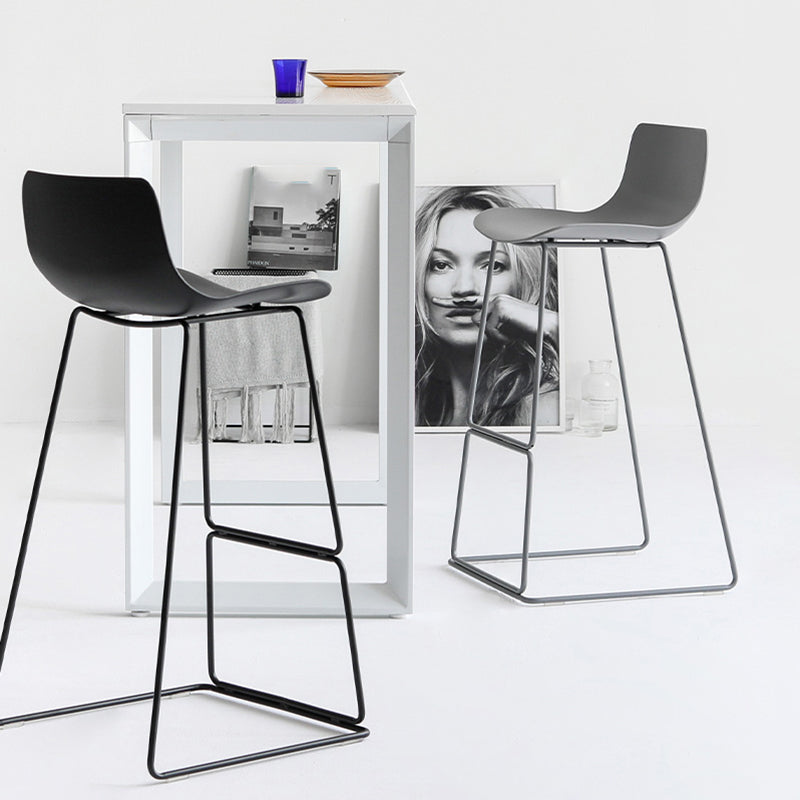 Modern Coffee Shop Armless Stool Matte Finish Plastic Barstool Clearhalo 'Bar Furniture' 'Bar Stools' 'bar_stools' 'furn' 'furn_bar_stools' 'Furniture' 'furniture_bar_stools' 'Kitchen & Dining Furniture' 4875593