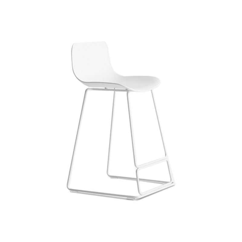 Modern Coffee Shop Armless Stool Matte Finish Plastic Barstool White 1 Piece Counter Stool (23.5"H) Clearhalo 'Bar Furniture' 'Bar Stools' 'bar_stools' 'furn' 'furn_bar_stools' 'Furniture' 'furniture_bar_stools' 'Kitchen & Dining Furniture' 4875594