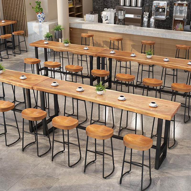 Pine Wood Bar Table Industrial Rectangle Bar Table with Black Trestle Base Clearhalo 'Bar Furniture' 'Bar Tables' 'bar_tables' 'furn' 'furn_bar_tables' 'Furniture' 'furniture_bar_tables' 'Kitchen & Dining Furniture' 4899084