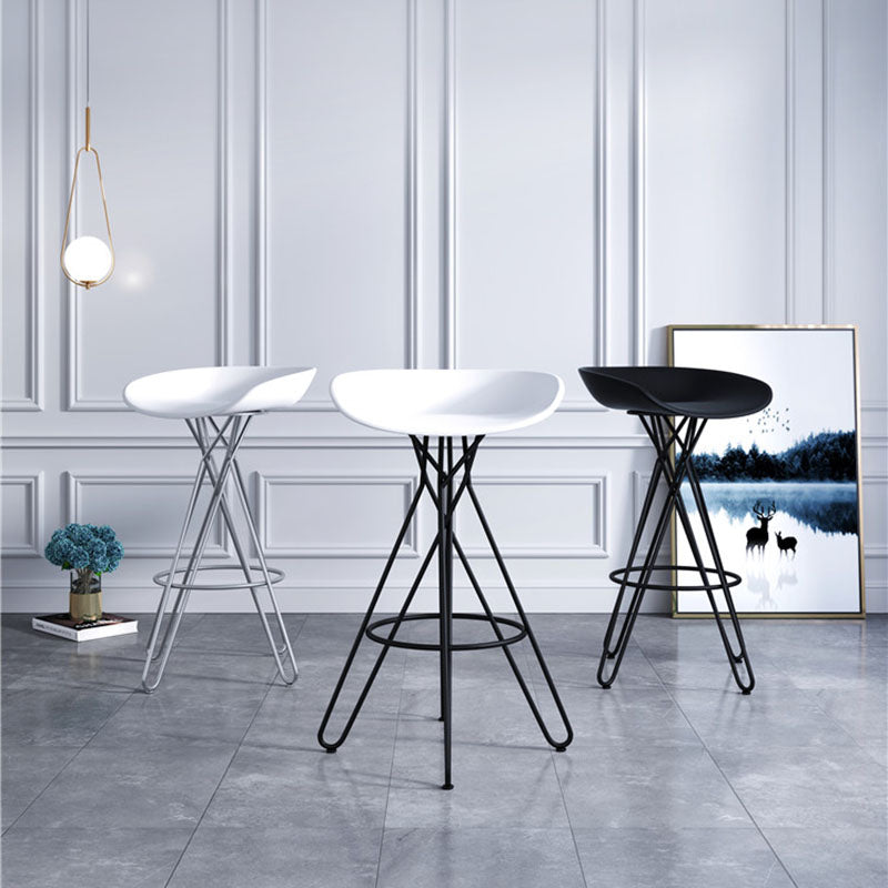 Glam Footrest Plastic Barstool Matte Finish Restaurant Stool Clearhalo 'Bar Furniture' 'Bar Stools' 'bar_stools' 'furn' 'furn_bar_stools' 'Furniture' 'furniture_bar_stools' 'Kitchen & Dining Furniture' 4910922