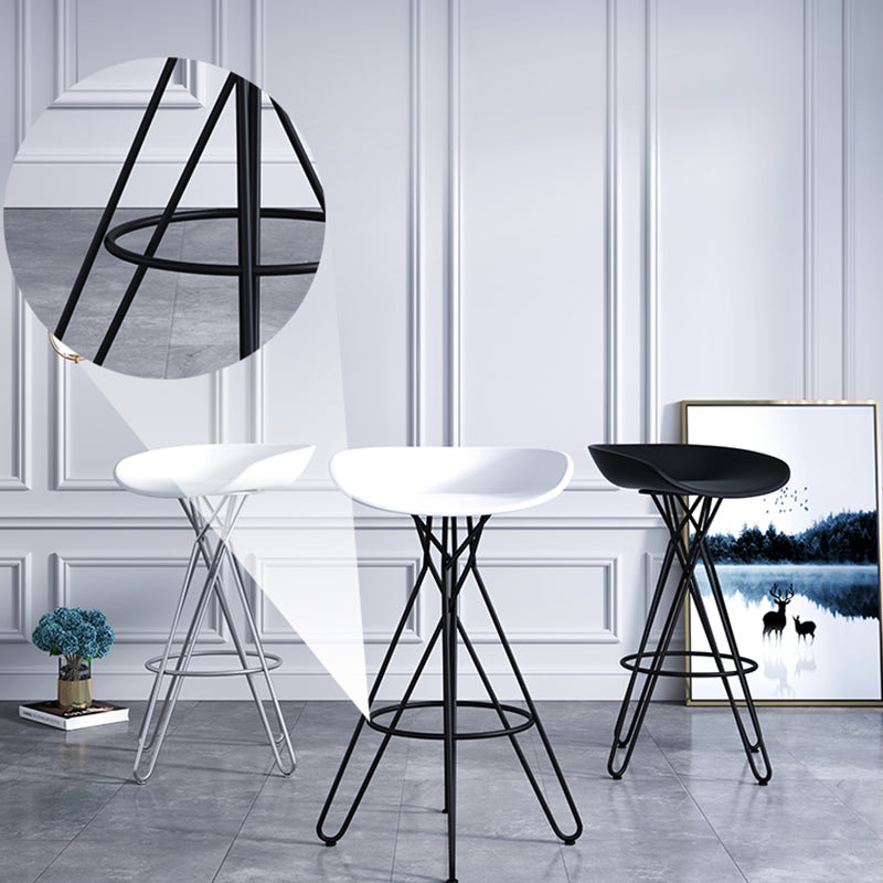 Glam Footrest Plastic Barstool Matte Finish Restaurant Stool Clearhalo 'Bar Furniture' 'Bar Stools' 'bar_stools' 'furn' 'furn_bar_stools' 'Furniture' 'furniture_bar_stools' 'Kitchen & Dining Furniture' 4910930
