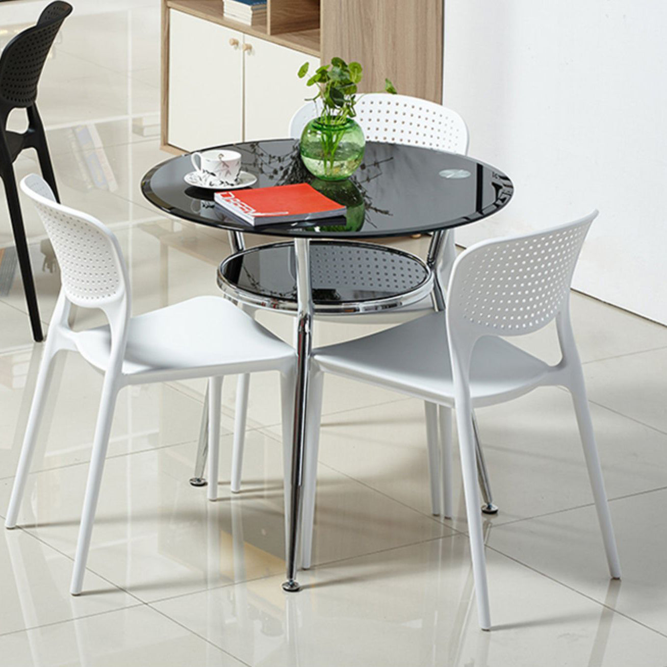 Metal Modern Round Indoor Table Glass Top Table for Kitchen and Dining Room Black 27.6"L x 27.6"W x 29.5"H Without Chairs Clearhalo 'Dining Tables & Seating' 'Dining Tables' 'dining_table' 'furn' 'furn_dining_table' 'Furniture' 'furniture_dining_table' 'Kitchen & Dining Furniture' 'kitchen' 'kitchen_dining_table' 4911706