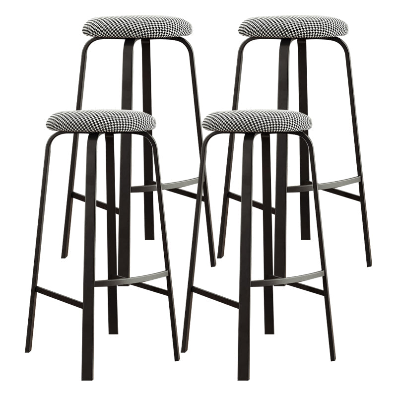 Contemporary Matte Finish Upholstered Stool Footrest Iron Bar Stool Black White 4 Piece Set Clearhalo 'Bar Furniture' 'Bar Stools' 'bar_stools' 'furn' 'furn_bar_stools' 'Furniture' 'furniture_bar_stools' 'Kitchen & Dining Furniture' 4926759
