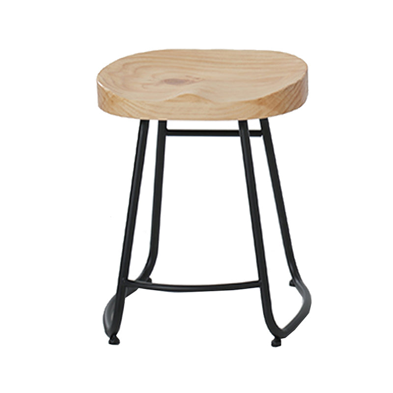 Modern Armless Backless Counter Stool Iron Cafe Bar Stool with Wooden Seat and Pedal Black 1 Piece Short Stool(22"H) Clearhalo 'Bar Furniture' 'Bar Stools' 'bar_stools' 'furn' 'furn_bar_stools' 'Furniture' 'furniture_bar_stools' 'Kitchen & Dining Furniture' 4939764