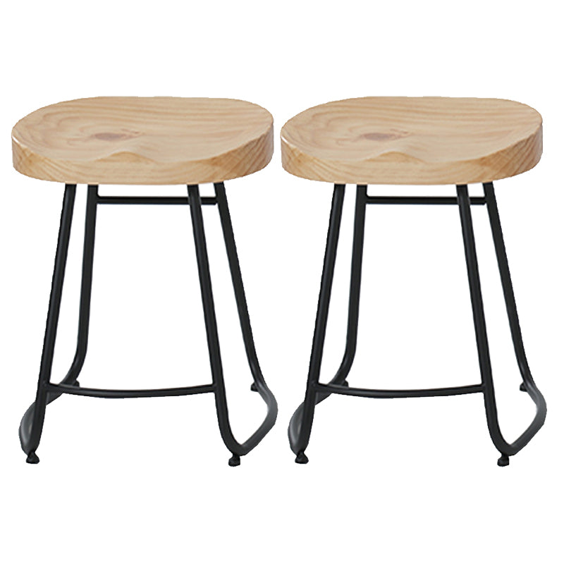 Modern Armless Backless Counter Stool Iron Cafe Bar Stool with Wooden Seat and Pedal Black 2 Piece Set Short Stool(22"H) Clearhalo 'Bar Furniture' 'Bar Stools' 'bar_stools' 'furn' 'furn_bar_stools' 'Furniture' 'furniture_bar_stools' 'Kitchen & Dining Furniture' 4939766