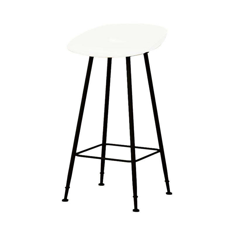 Contemporary Matte Finish Metal Barstool Home Footrest Stool White 1 Piece Clearhalo 'Bar Furniture' 'Bar Stools' 'bar_stools' 'furn' 'furn_bar_stools' 'Furniture' 'furniture_bar_stools' 'Kitchen & Dining Furniture' 4940083