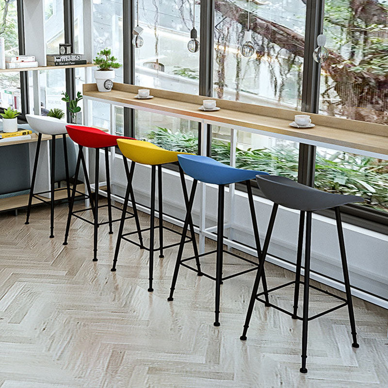 Contemporary Matte Finish Metal Barstool Home Footrest Stool Clearhalo 'Bar Furniture' 'Bar Stools' 'bar_stools' 'furn' 'furn_bar_stools' 'Furniture' 'furniture_bar_stools' 'Kitchen & Dining Furniture' 4940084