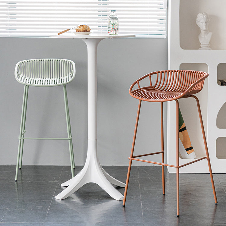 Contemporary Footrest Metal Barstool Matte Finish Restaurant Stool Clearhalo 'Bar Furniture' 'Bar Stools' 'bar_stools' 'furn' 'furn_bar_stools' 'Furniture' 'furniture_bar_stools' 'Kitchen & Dining Furniture' 4953296