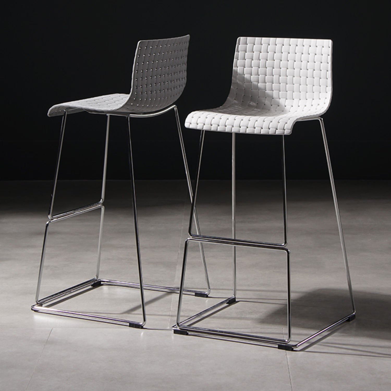 Modern Bar-stool Plastic Counter Bar Stool with Metal Legs for Kitchen Clearhalo 'Bar Furniture' 'Bar Stools' 'bar_stools' 'Furniture' 'furniture_bar_stools' 'Kitchen & Dining Furniture' 4953658