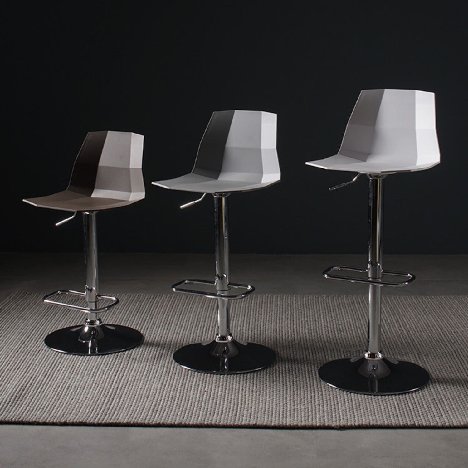 Modern Liftable Bar-stool Plastic Counter Bar Stool with Metal Legs Clearhalo 'Bar Furniture' 'Bar Stools' 'bar_stools' 'furn' 'furn_bar_stools' 'Furniture' 'furniture_bar_stools' 'Kitchen & Dining Furniture' 4961303