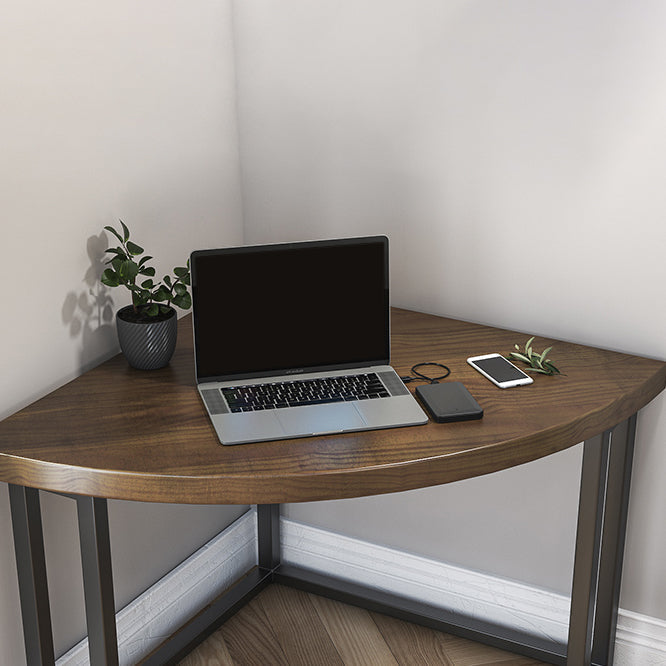 Corner Table Modern Style Solid Wood Top Black Metal Table Legs for Bedroom Clearhalo 'furn' 'furn_office_desk' 'Furniture' 'furniture_office_desk' 'Office Desks' 'Office Furniture' 'office_desk' 4975105