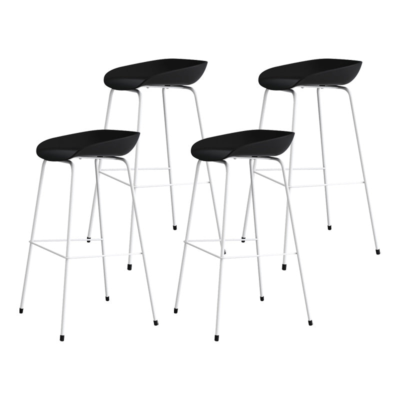 Contemporary Style Bar-stool Plastic Counter Bar Stool with Metal Legs for Kitchen Black White 4 Piece Set Clearhalo 'Bar Furniture' 'Bar Stools' 'bar_stools' 'furn' 'furn_bar_stools' 'Furniture' 'furniture_bar_stools' 'Kitchen & Dining Furniture' 4984158