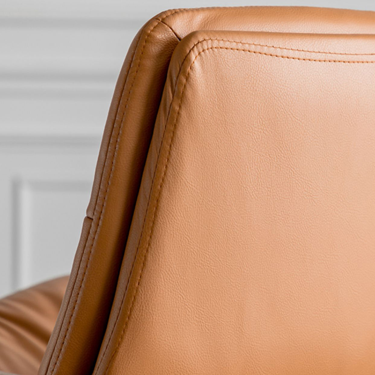 Scandinavian Low Back Home Stool Matte Finish Upholstered Bar Stools Clearhalo 'Bar Furniture' 'Bar Stools' 'bar_stools' 'furn' 'furn_bar_stools' 'Furniture' 'furniture_bar_stools' 'Kitchen & Dining Furniture' 4984565