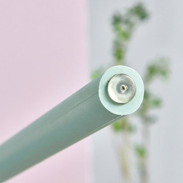 Contemporary Plastic Side Chair Indoor-Outdoor Open Back Chair Clearhalo 'Dining Chairs' 'Dining Tables & Seating' 'dining_chair' 'furn' 'furn_dining_chair' 'Furniture' 'furniture_dining_chair' 'Kitchen & Dining Furniture' 5005197