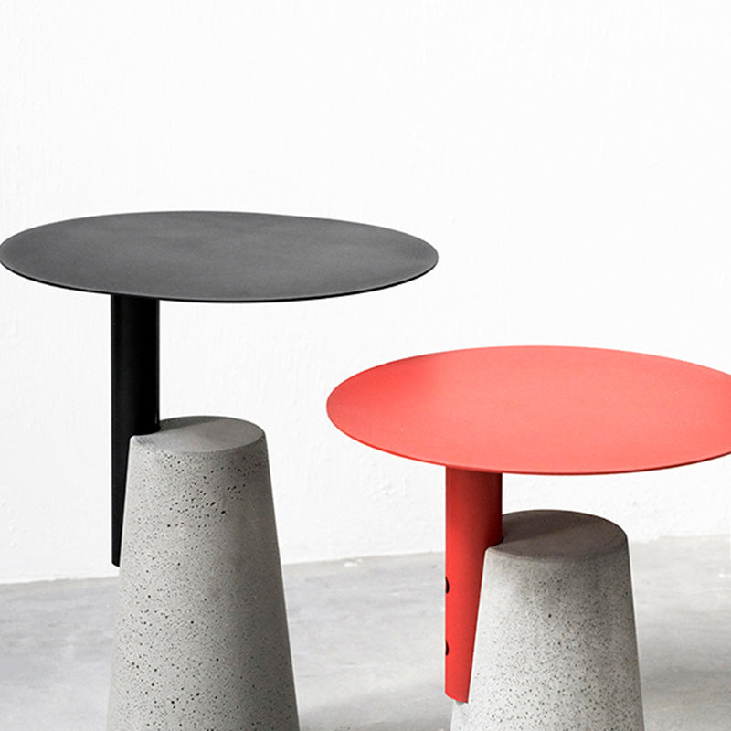 Scandinavian Living Room Metal End Table Concrete Pedestal Sofa Side Table Clearhalo 'Coffee & Accent Tables' 'End & Side Tables' 'end_side_table' 'end_side_tables' 'furn' 'furn_end_side_tables' 'Furniture' 'furniture_end_side_table' 'Living Room Furniture' 5012433