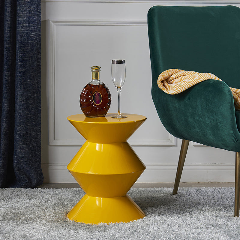 Mid-Century Modern Round Top Sofa Side Table Abstract End Table for Living Room Yellow Clearhalo 'Coffee & Accent Tables' 'End & Side Tables' 'end_side_table' 'end_side_tables' 'furn' 'furn_end_side_tables' 'Furniture' 'furniture_end_side_table' 'Living Room Furniture' 5012473