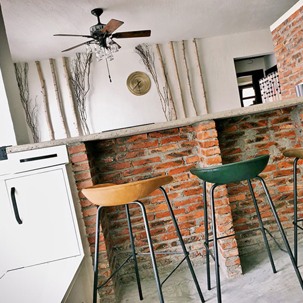 Industrial Matte Finish Leather Barstool Living Room Low Back Stool Clearhalo 'Bar Furniture' 'Bar Stools' 'bar_stools' 'furn' 'furn_bar_stools' 'Furniture' 'furniture_bar_stools' 'Kitchen & Dining Furniture' 5018051