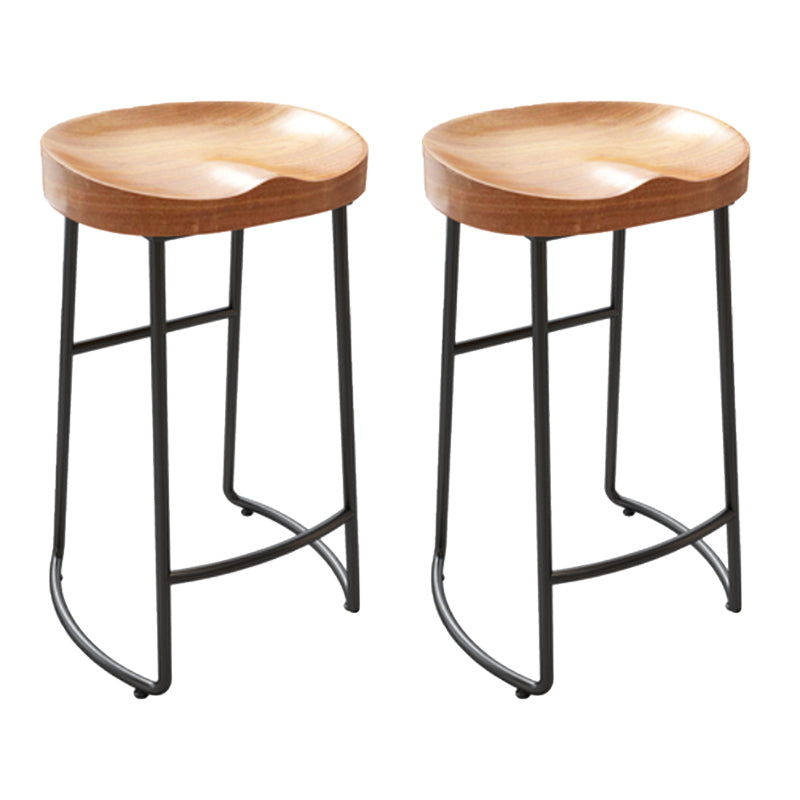 Modern Armless Counter Stool Iron Cafe Bar Stool with Wooden Seat and Pedal Black 2 Piece Set Clearhalo 'Bar Furniture' 'Bar Stools' 'bar_stools' 'furn' 'furn_bar_stools' 'Furniture' 'furniture_bar_stools' 'Kitchen & Dining Furniture' 5018249