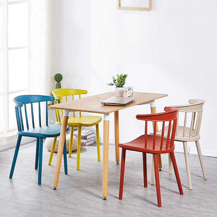 Plastic Scandinavian Side Chair Windsor Back Indoor-Outdoor Chair Clearhalo 'Dining Chairs' 'Dining Tables & Seating' 'dining_chair' 'furn' 'furn_dining_chair' 'Furniture' 'furniture_dining_chair' 'Kitchen & Dining Furniture' 5019697