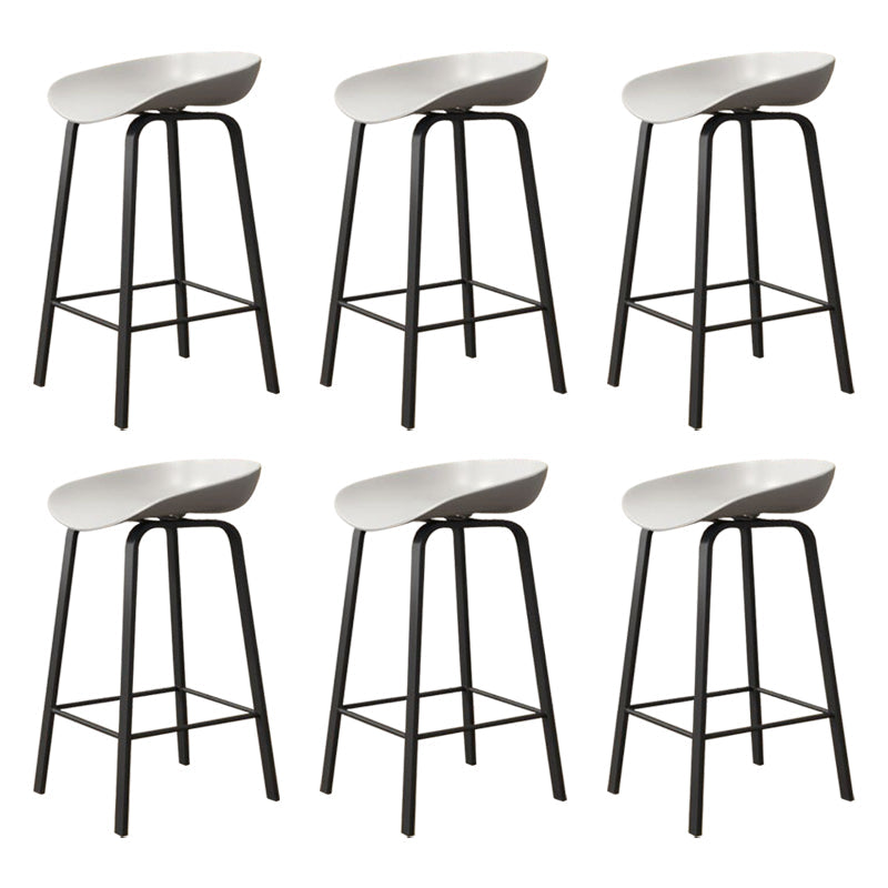 Modern Armless Backrest Counter Stool Iron Cafe Bar Stool with Acrylic Seat Gray 6 Piece Set Clearhalo 'Bar Furniture' 'Bar Stools' 'bar_stools' 'furn' 'furn_bar_stools' 'Furniture' 'furniture_bar_stools' 'Kitchen & Dining Furniture' 5021384