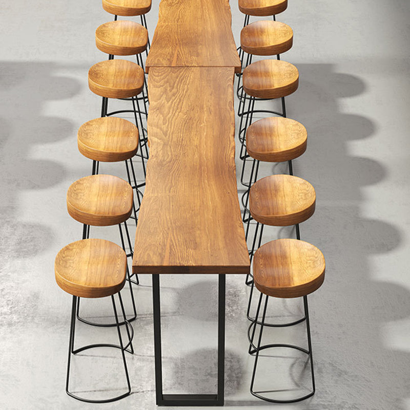 Pine Wood Bar Table Traditional Luxury Rectangle Bar Table with Black Base Clearhalo 'Bar Furniture' 'Bar Tables' 'bar_tables' 'furn' 'furn_bar_tables' 'Furniture' 'furniture_bar_tables' 'Kitchen & Dining Furniture' 5031313