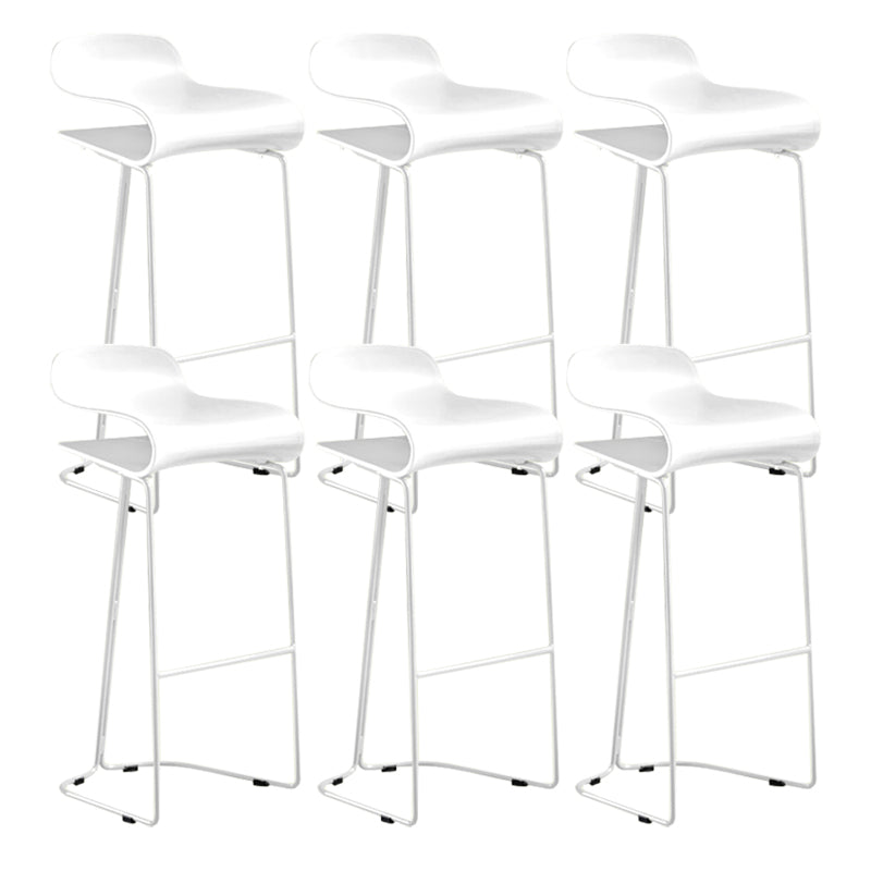Contemporary Bar Stool Plastic Counter Bar Stool with Metal Legs Clearhalo 'Bar Furniture' 'Bar Stools' 'bar_stools' 'furn' 'furn_bar_stools' 'Furniture' 'furniture_bar_stools' 'Kitchen & Dining Furniture' 5031918