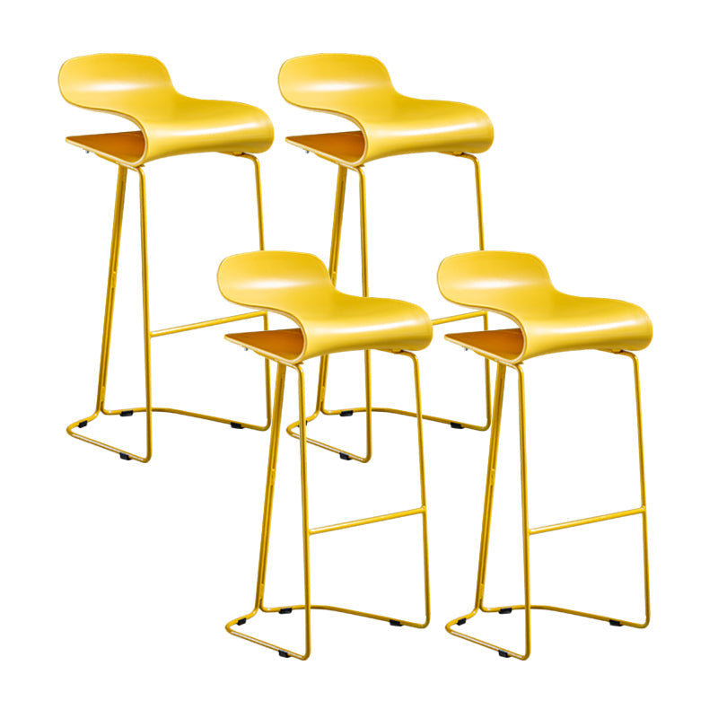 Contemporary Bar Stool Plastic Counter Bar Stool with Metal Legs Clearhalo 'Bar Furniture' 'Bar Stools' 'bar_stools' 'furn' 'furn_bar_stools' 'Furniture' 'furniture_bar_stools' 'Kitchen & Dining Furniture' 5031931