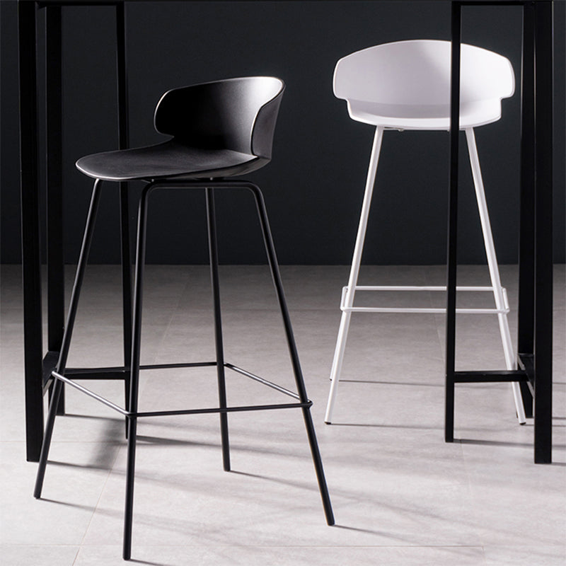 Contemporary Style Bar Stool Plastic Counter Bar Stool with Metal Legs Clearhalo 'Bar Furniture' 'Bar Stools' 'bar_stools' 'furn' 'furn_bar_stools' 'Furniture' 'furniture_bar_stools' 'Kitchen & Dining Furniture' 5032071