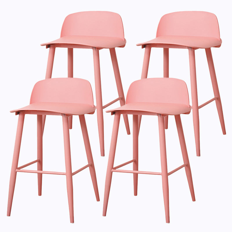 Coffee Shop Footrest Scandinavian Stool Matte Finish Plastic Barstool Pink 4 Piece Set Counter Stool (23.5"H) Clearhalo 'Bar Furniture' 'Bar Stools' 'bar_stools' 'furn' 'furn_bar_stools' 'Furniture' 'furniture_bar_stools' 'Kitchen & Dining Furniture' 5034021