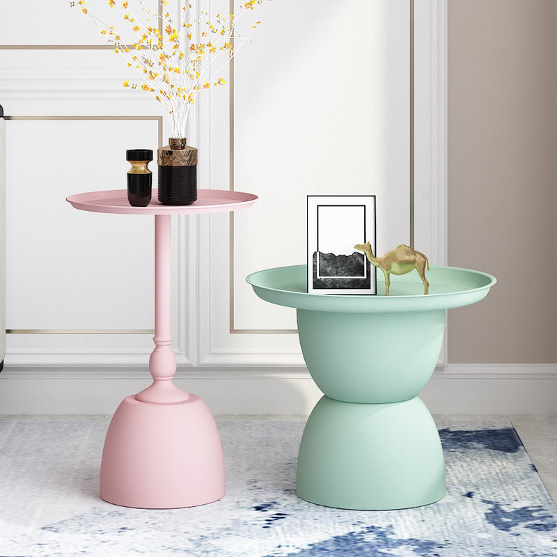 Iron Pedestal End Table Blue/ Pink Round Metal Tray Top Side End Table Clearhalo 'Coffee & Accent Tables' 'End & Side Tables' 'end_side_table' 'end_side_tables' 'furn' 'furn_end_side_tables' 'Furniture' 'furniture_end_side_table' 'Living Room Furniture' 5039843
