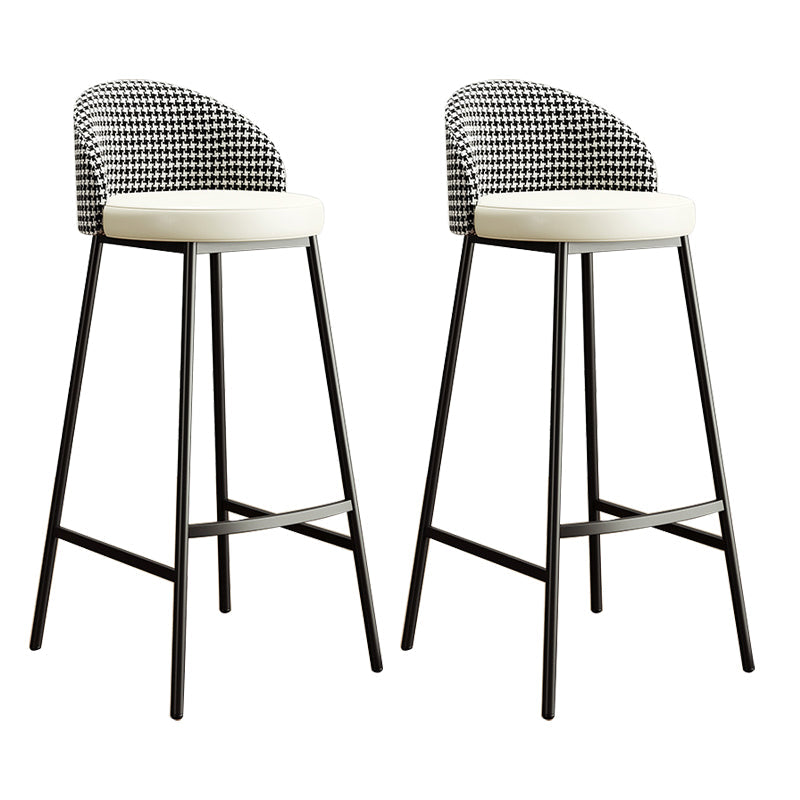 Bucket Low Back Bar Stool Leather Modern Counter Height Stools for Kitchen White 2 Piece Set Clearhalo 'Bar Furniture' 'Bar Stools' 'bar_stools' 'furn' 'furn_bar_stools' 'Furniture' 'furniture_bar_stools' 'Kitchen & Dining Furniture' 5080428