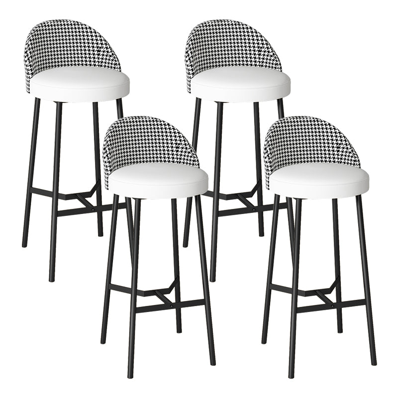 Bucket Low Back Bar Stool Leather Modern Counter Height Stools for Kitchen Gloss White 4 Piece Set Clearhalo 'Bar Furniture' 'Bar Stools' 'bar_stools' 'furn' 'furn_bar_stools' 'Furniture' 'furniture_bar_stools' 'Kitchen & Dining Furniture' 5080445
