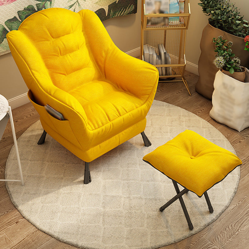 Sedia a braccio posteriore cuscino cucito.