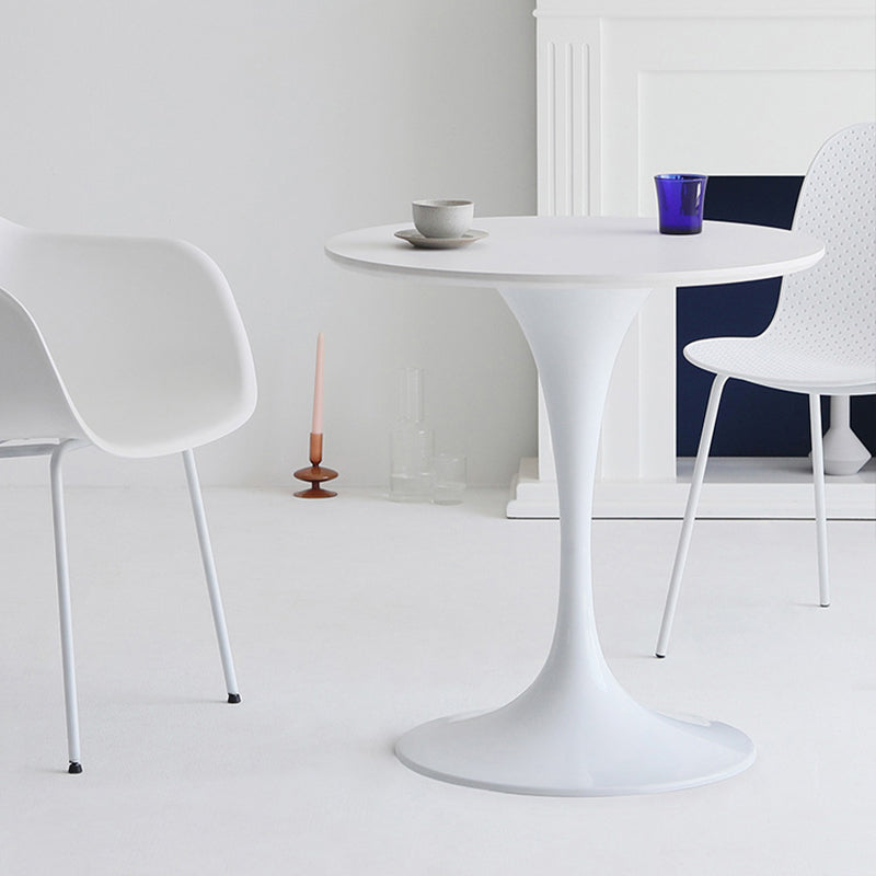 リビングルームラウンドトップダイニングテーブルメタルベース付きコンテンポラリーダイニングテーブル